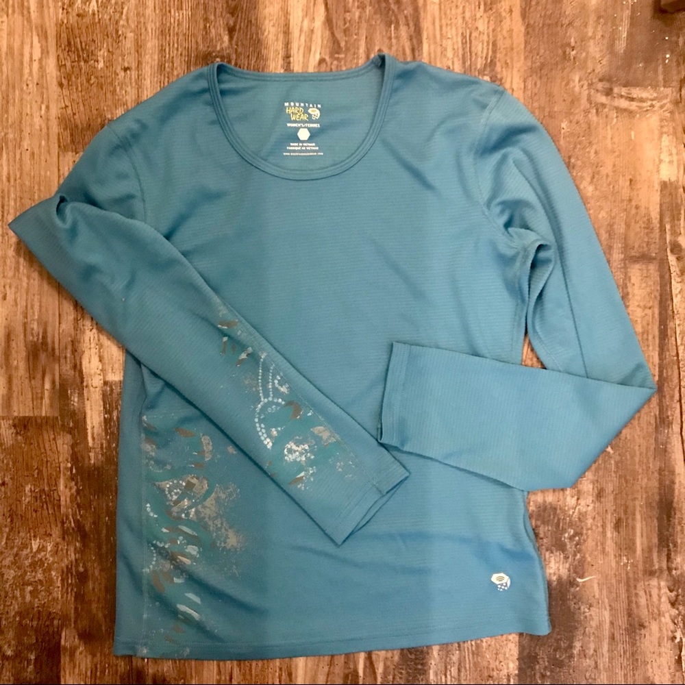 Mountain Hardwear tee / base layer SMALL
